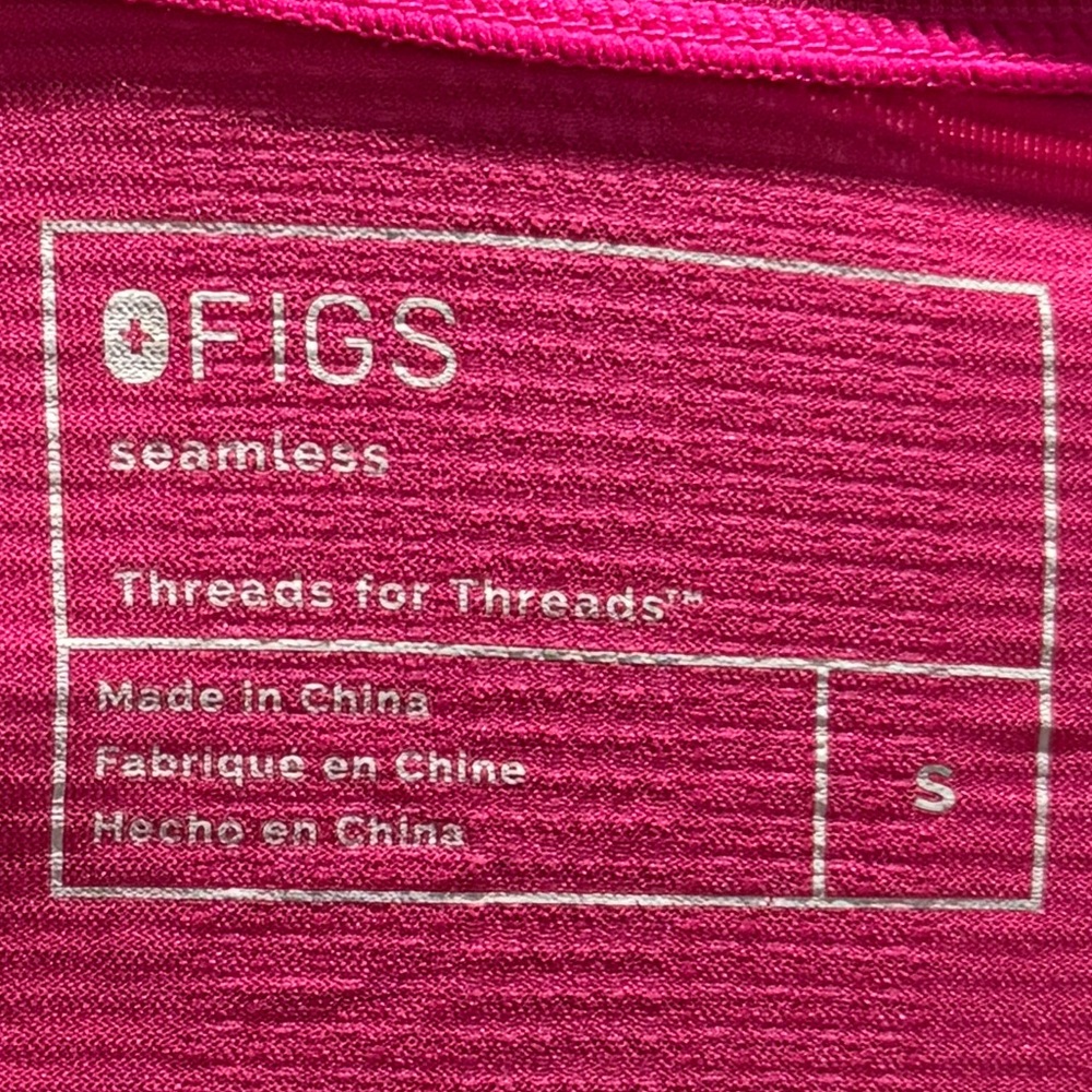 Figs Bright Pink Seamless Top - Picture 4 of 4